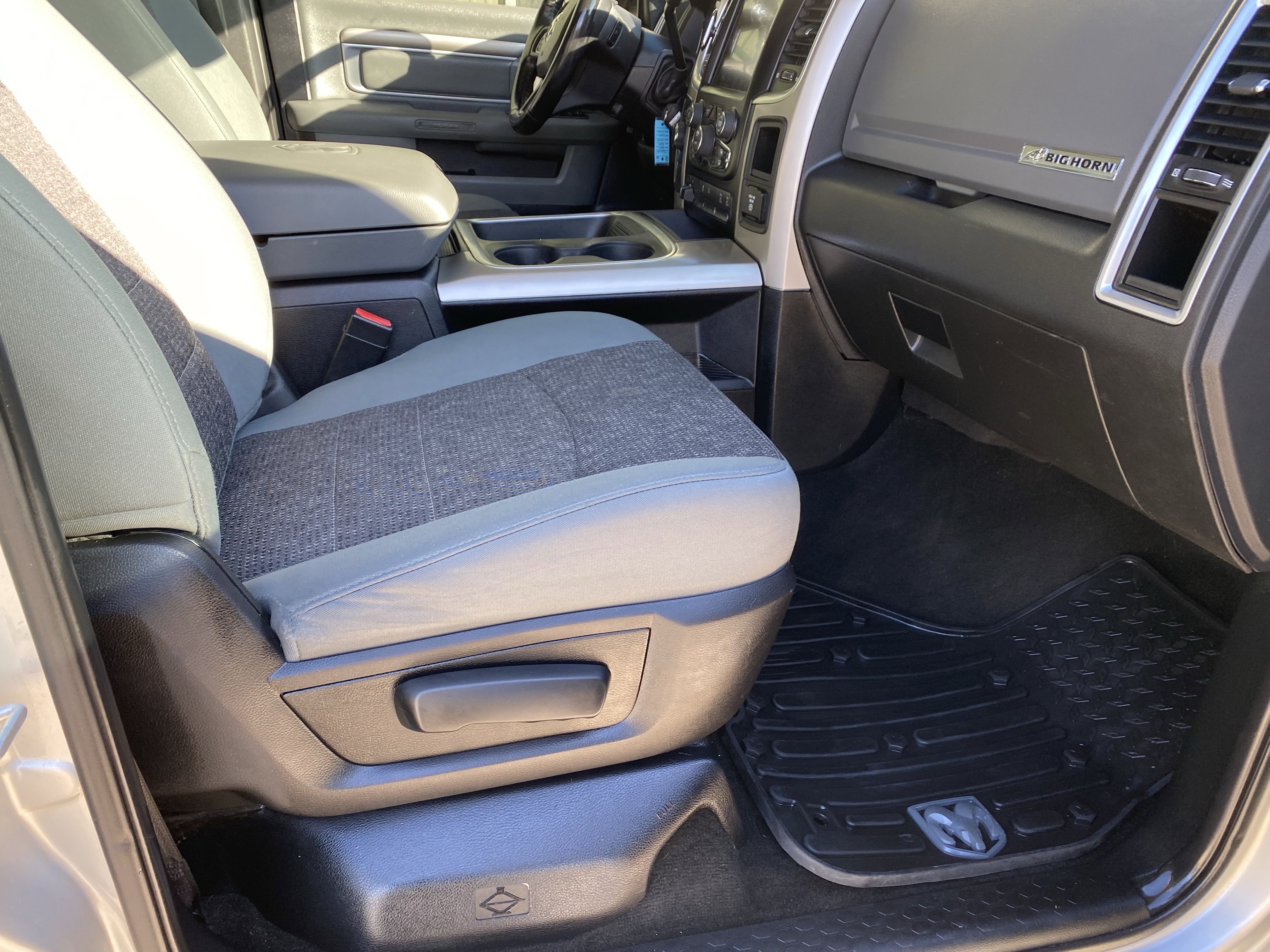 Used 2017 RAM 2500 Big Horn image 3