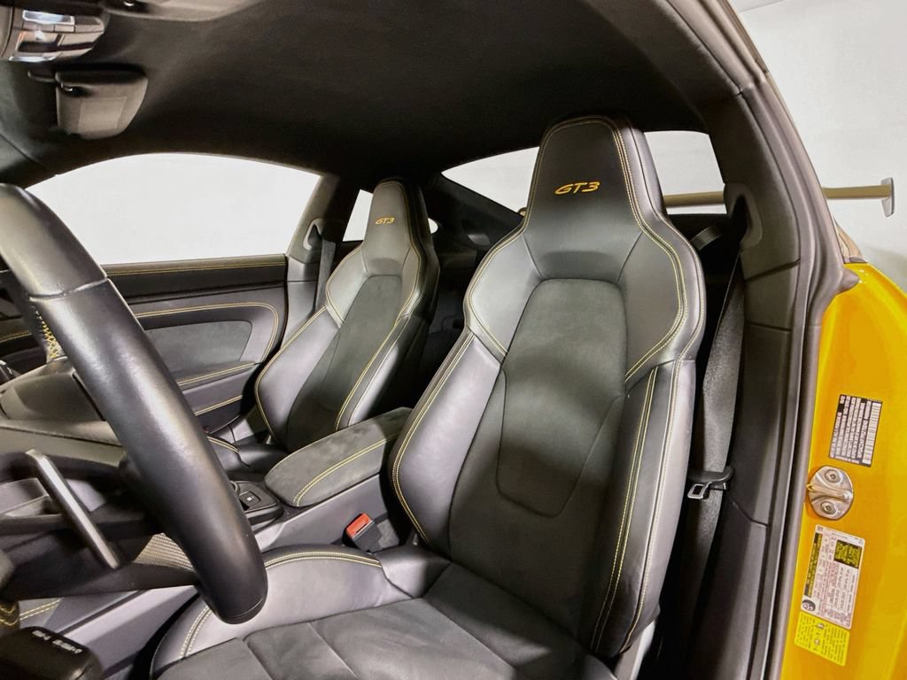 Certified 2023 Porsche 911 GT3 RWD image 5