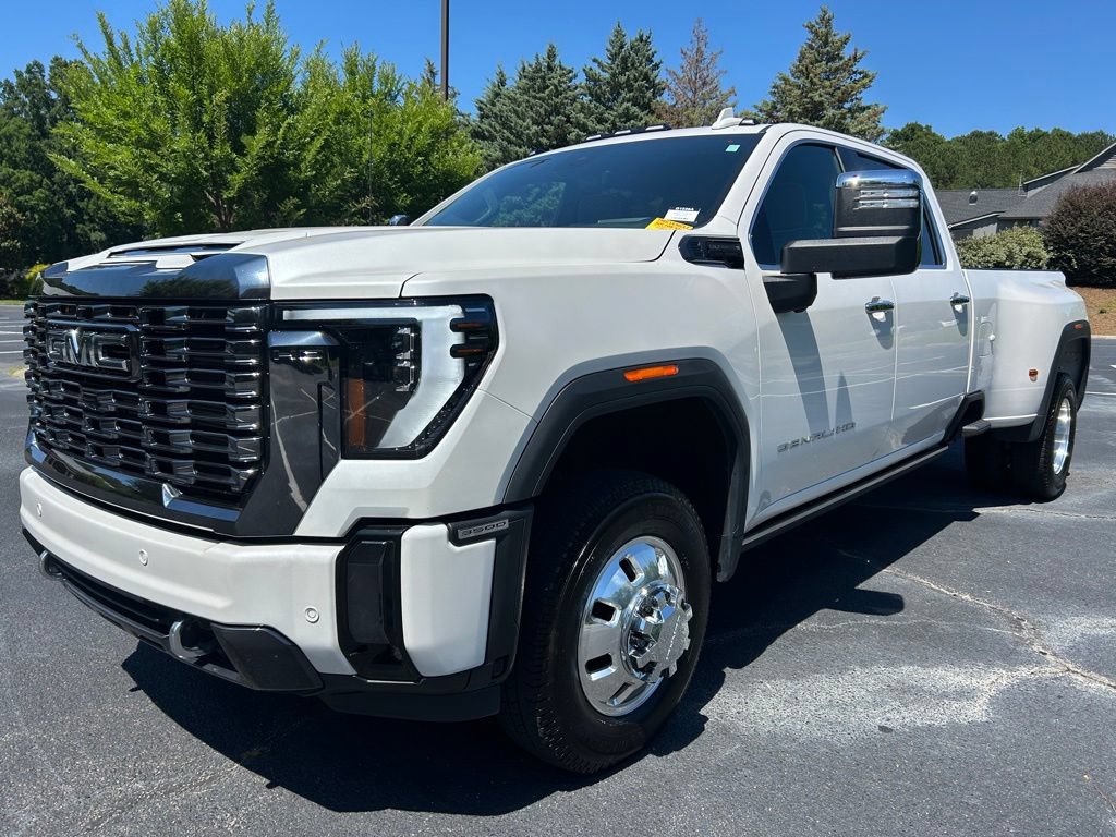 Used 2024 GMC Sierra 3500 Denali Ultimate AWD/4WD image 70