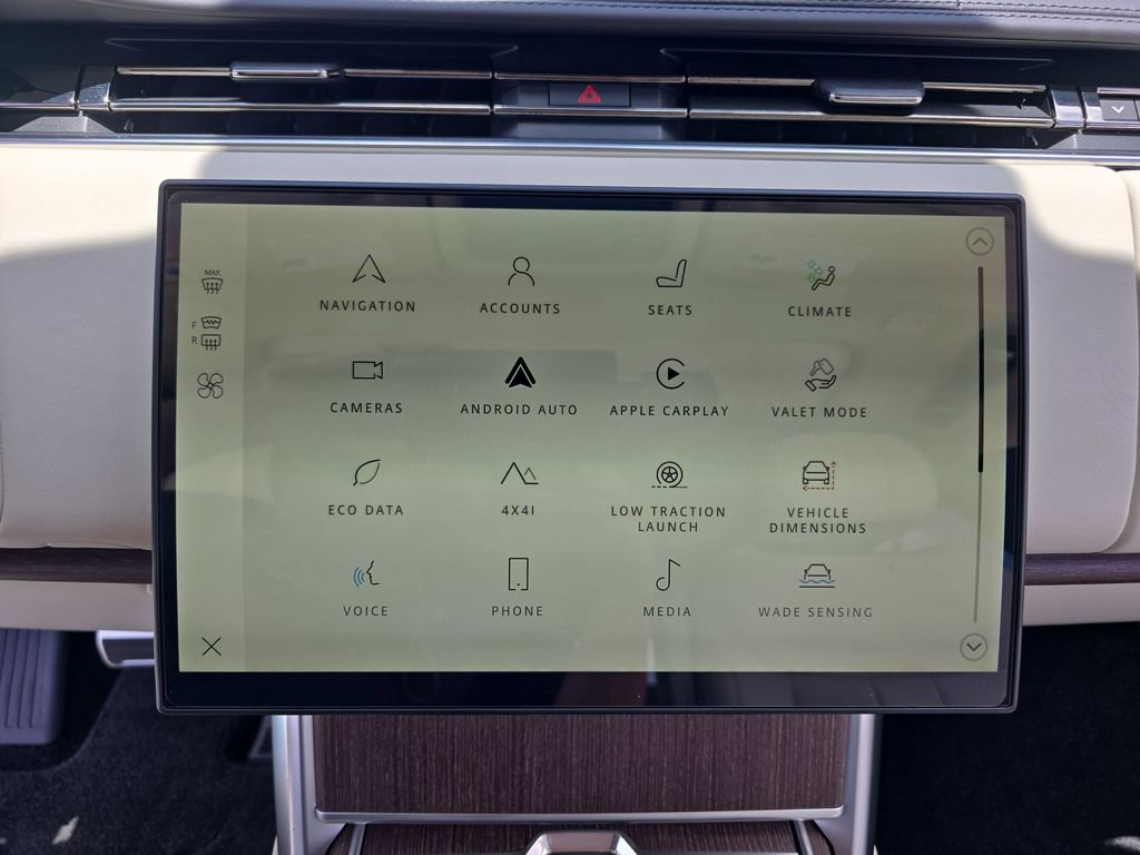 New 2026 Land Rover Range Rover SE AWD/4WD image 22