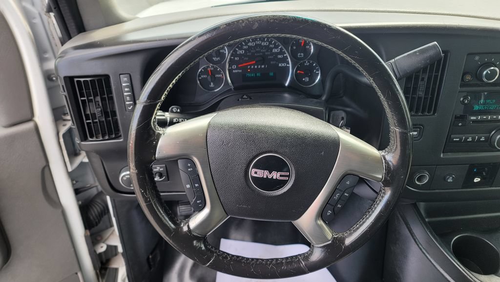 Used 2017 GMC Savana 2500 RWD image 21