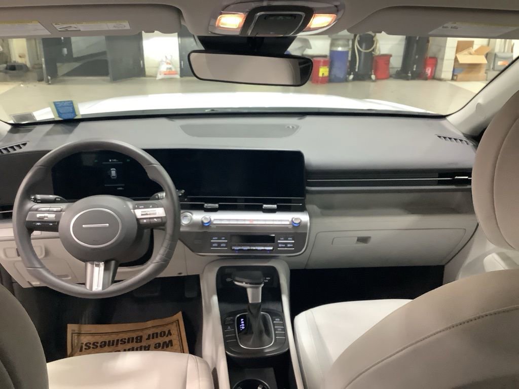 Used 2024 Hyundai Kona SEL image 8