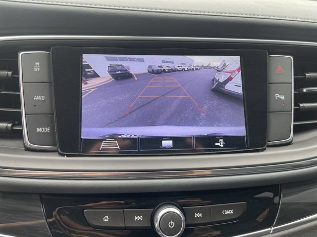 Used 2020 Buick Enclave Essence w/ Sound and Sites Package AWD/4WD image 23
