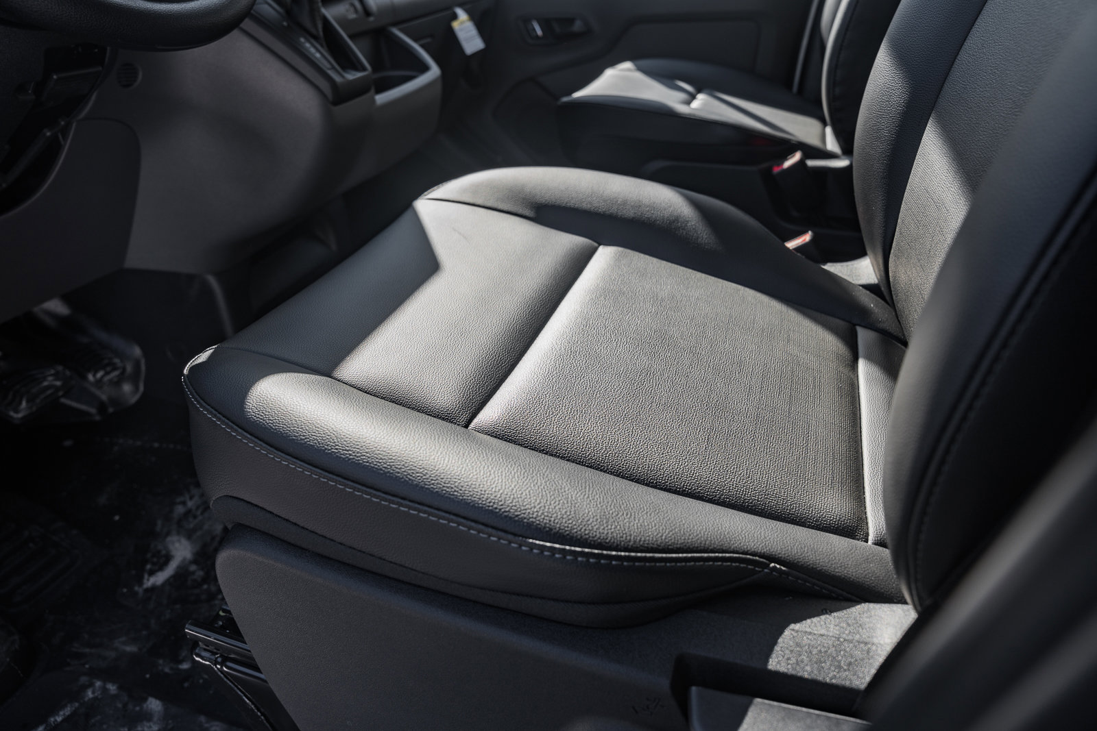 New 2026 Ford Transit 250 Low Roof w/ Load Area Protection Package RWD image 66