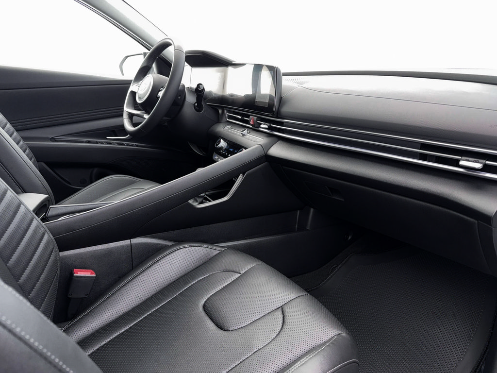 New 2026 Hyundai Elantra Limited FWD image 15