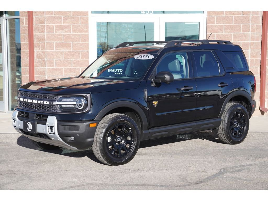 Used 2025 Ford Bronco Sport Badlands image 2