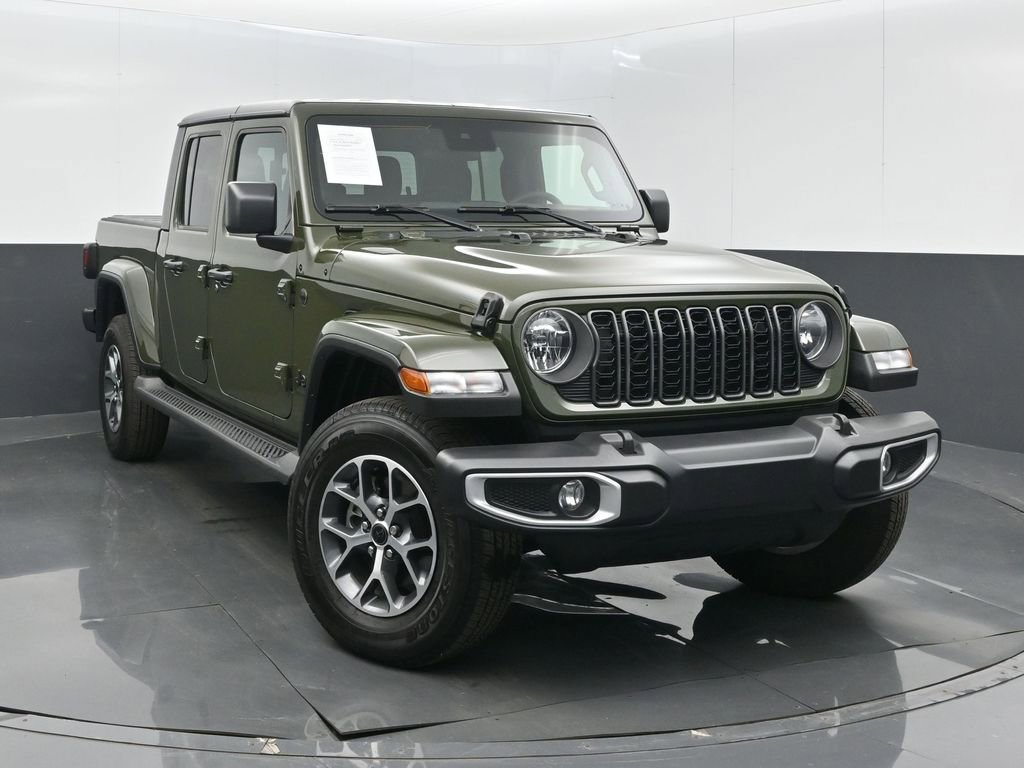 Certified 2024 Jeep Gladiator Sport image 2