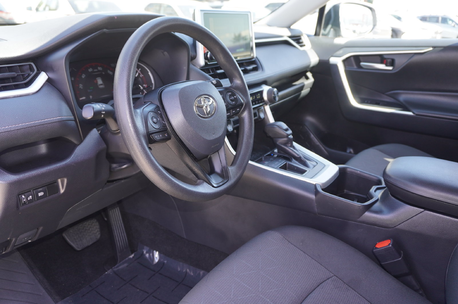 Certified 2024 Toyota RAV4 XLE FWD image 12