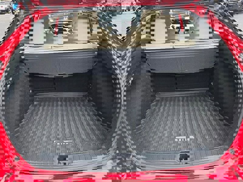 Used 2022 Toyota Prius XLE image 15