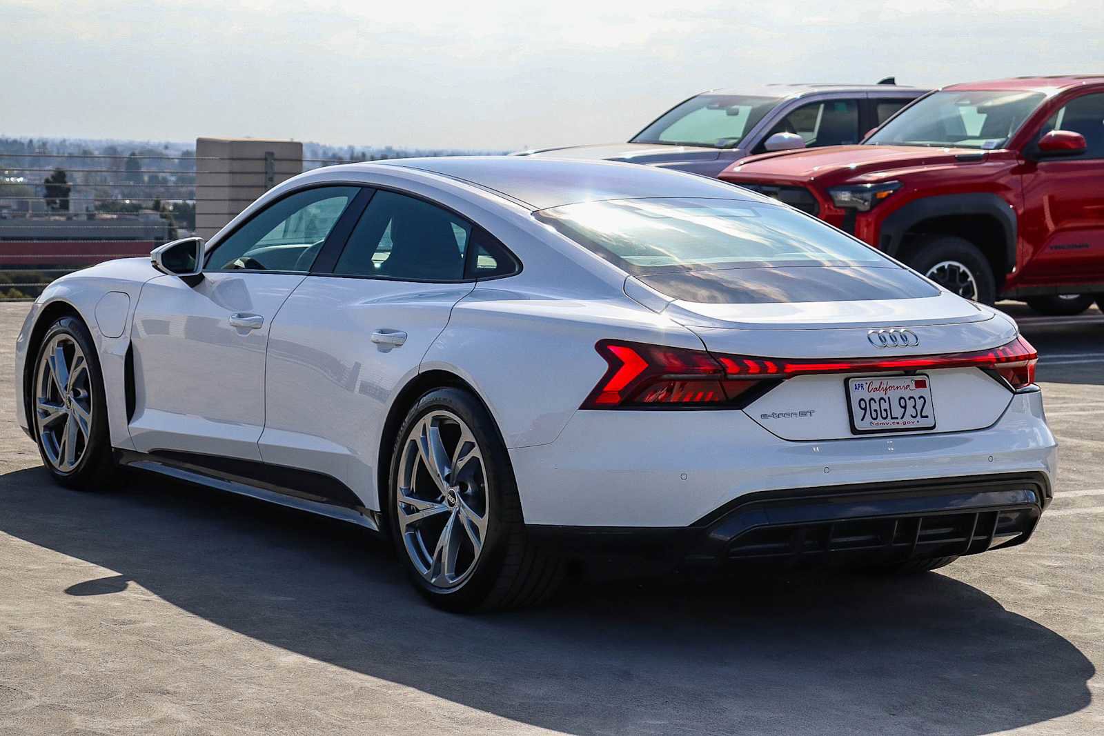 Used 2022 Audi e-tron GT Premium Plus image 6