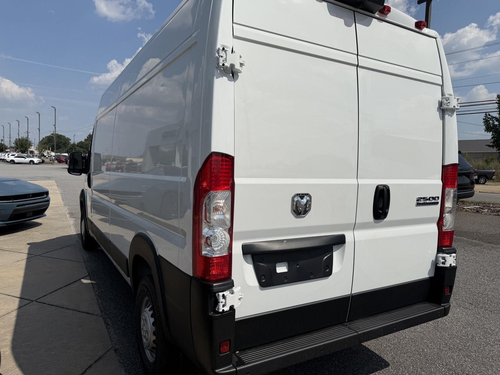 New 2026 RAM ProMaster 2500 w/ Convenience Group FWD image 12