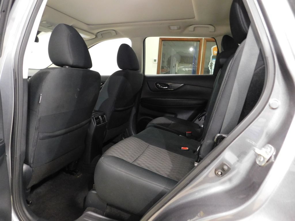Used 2020 Nissan Rogue SV AWD/4WD image 50