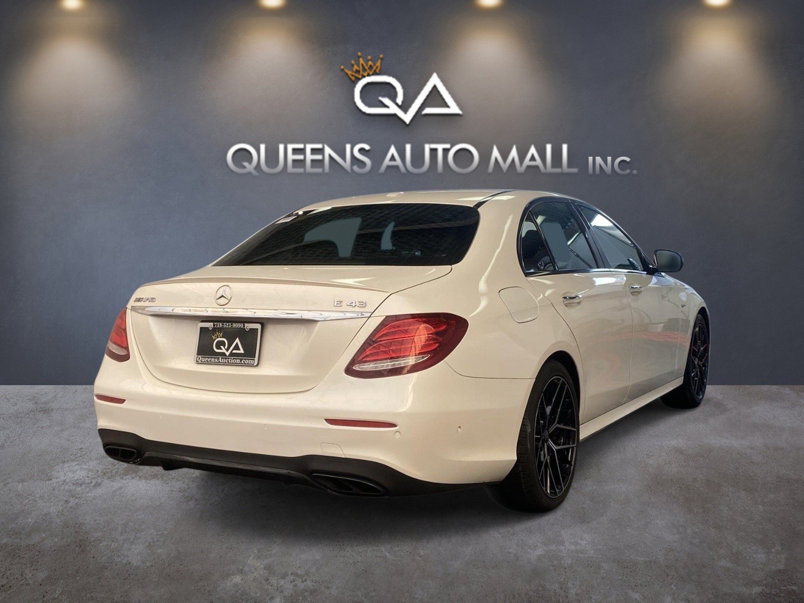 Used 2017 Mercedes-Benz E 43 AMG 4MATIC Sedan image 5