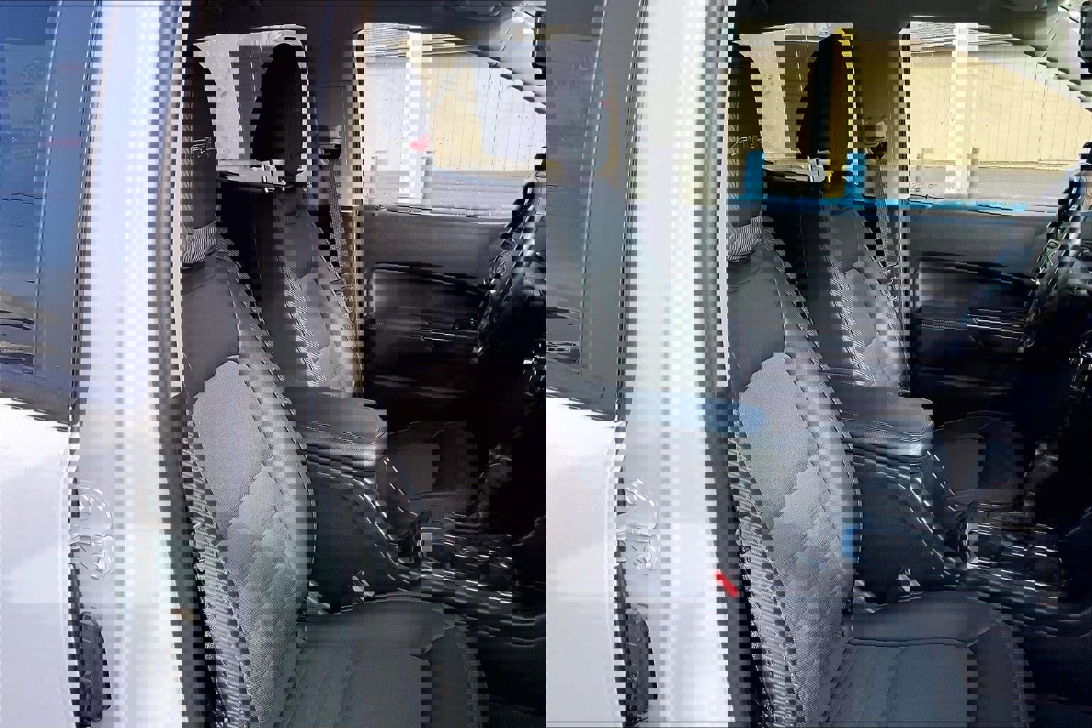 Used 2021 GMC Canyon AT4 w/ Trailering Package image 7