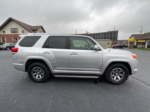 Used 2011 Toyota 4Runner SR5 w/ Premium Pkg w/Leather RWD image 8