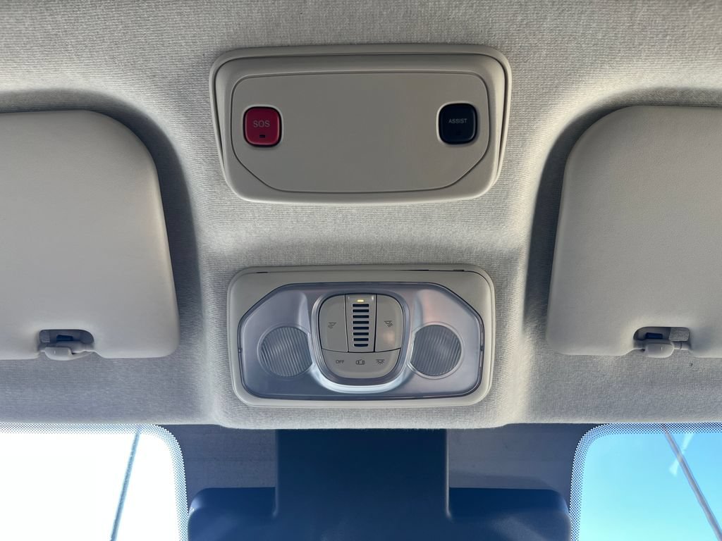 Used 2025 RAM ProMaster 2500 w/ Convenience Group FWD image 19