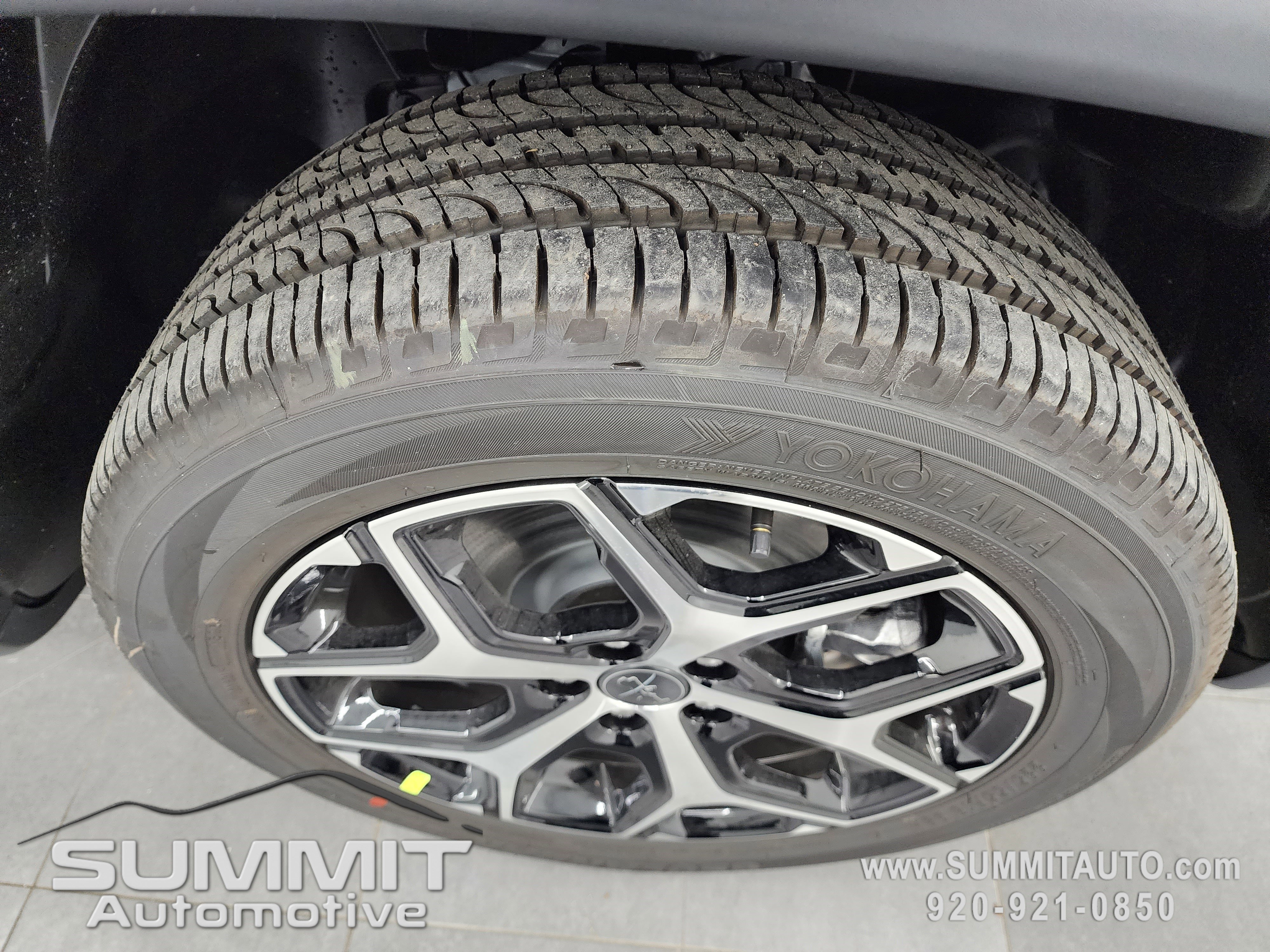 New 2026 Jeep Compass Limited w/ Sun, Sound & Navigation Group image 3