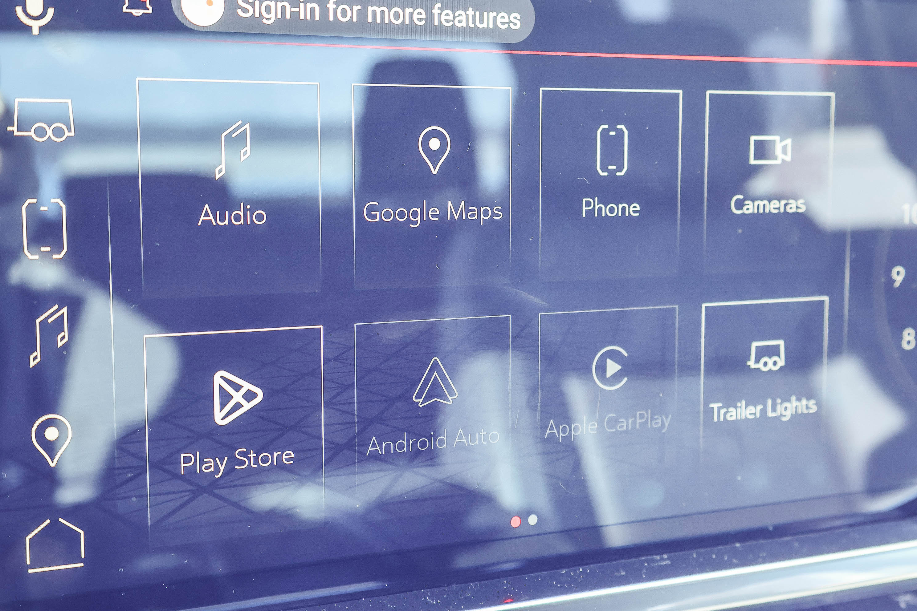 Certified 2025 GMC Sierra 1500 SLT image 4