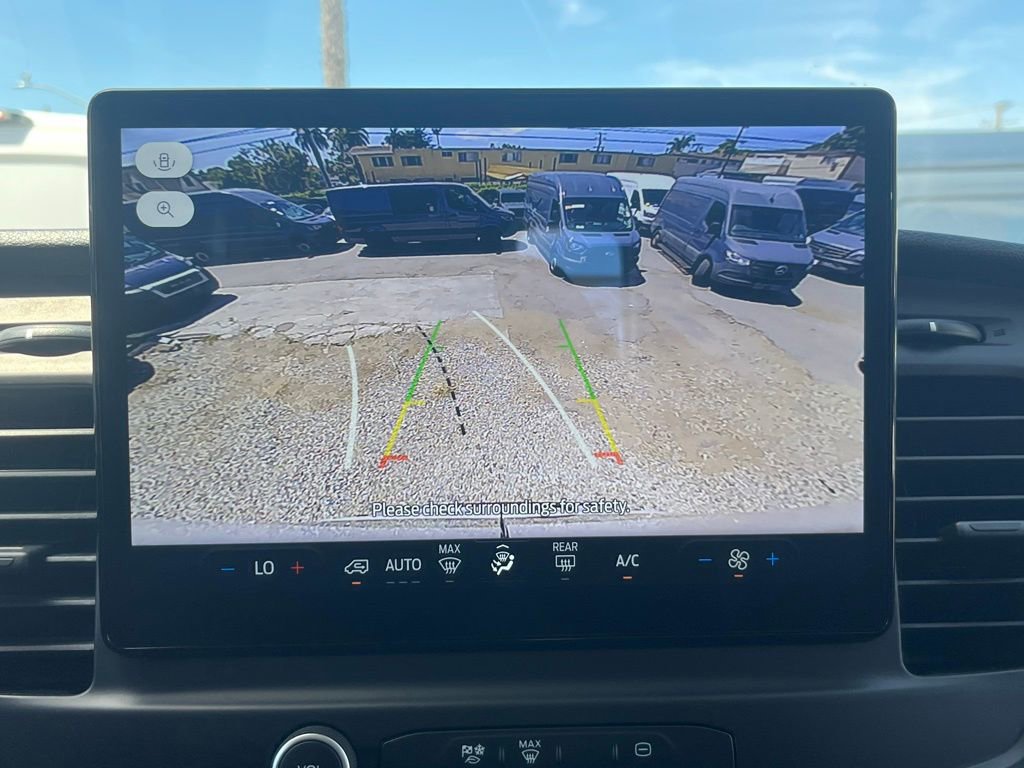 Used 2022 Ford E-Transit 148 High Roof Extended image 19