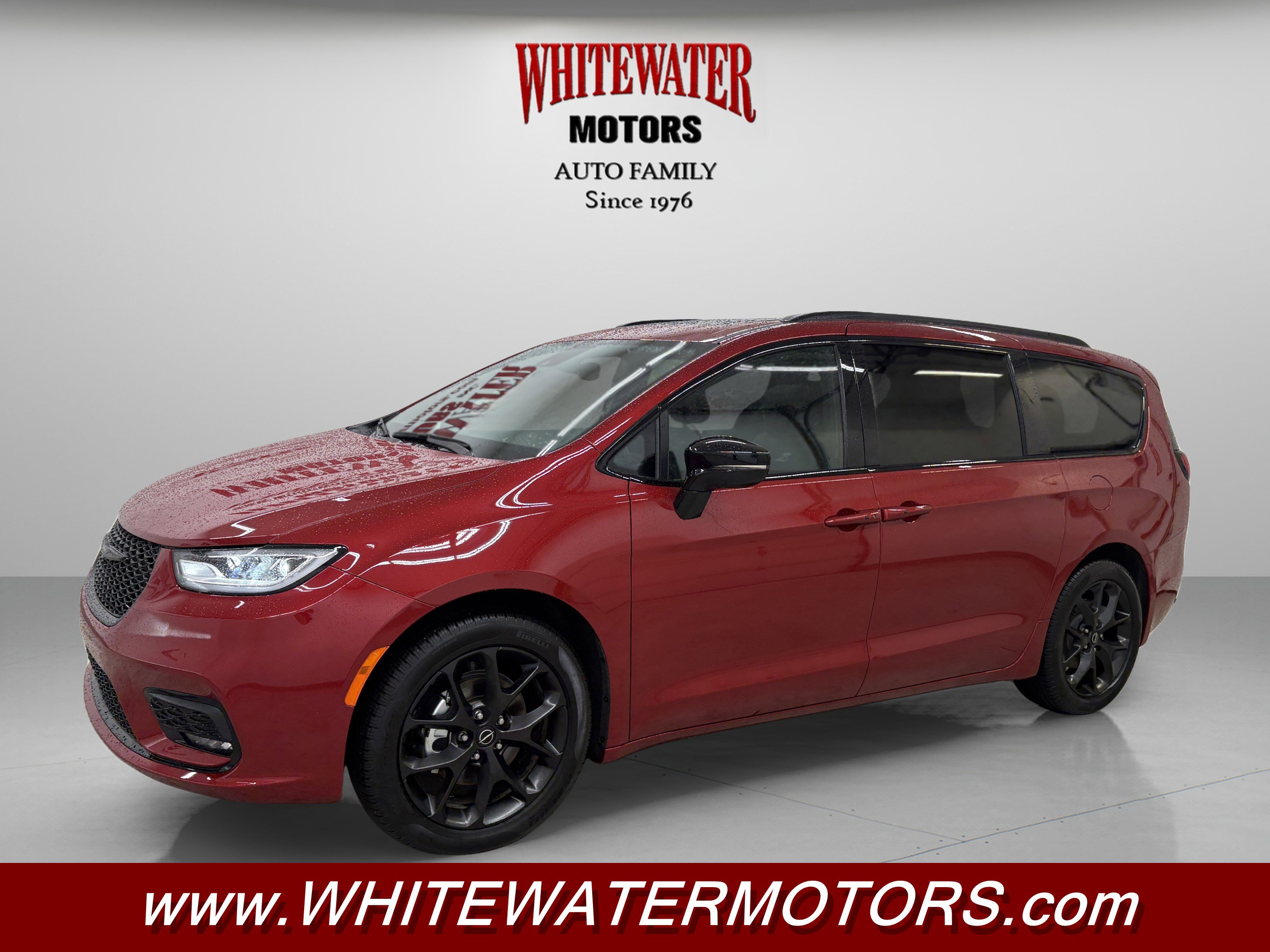Used 2025 Chrysler Pacifica Limited