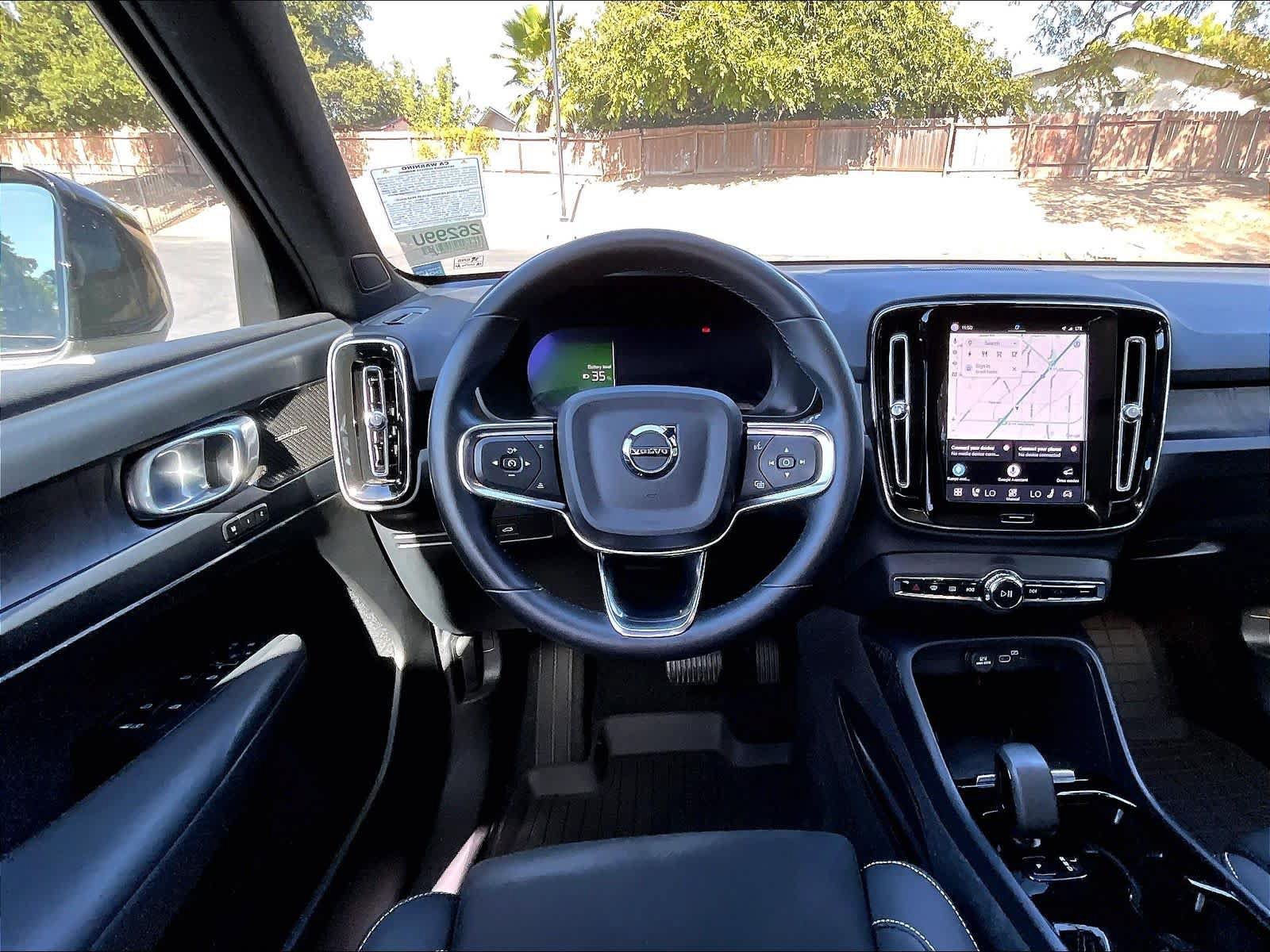 Used 2024 Volvo XC40 Recharge Ultimate w/ Protection Package Premier AWD/4WD image 9