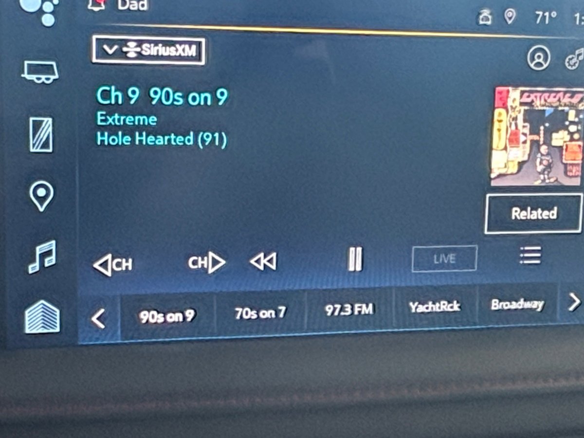 Certified 2023 Chevrolet Suburban RST w/ Luxury Package image 8