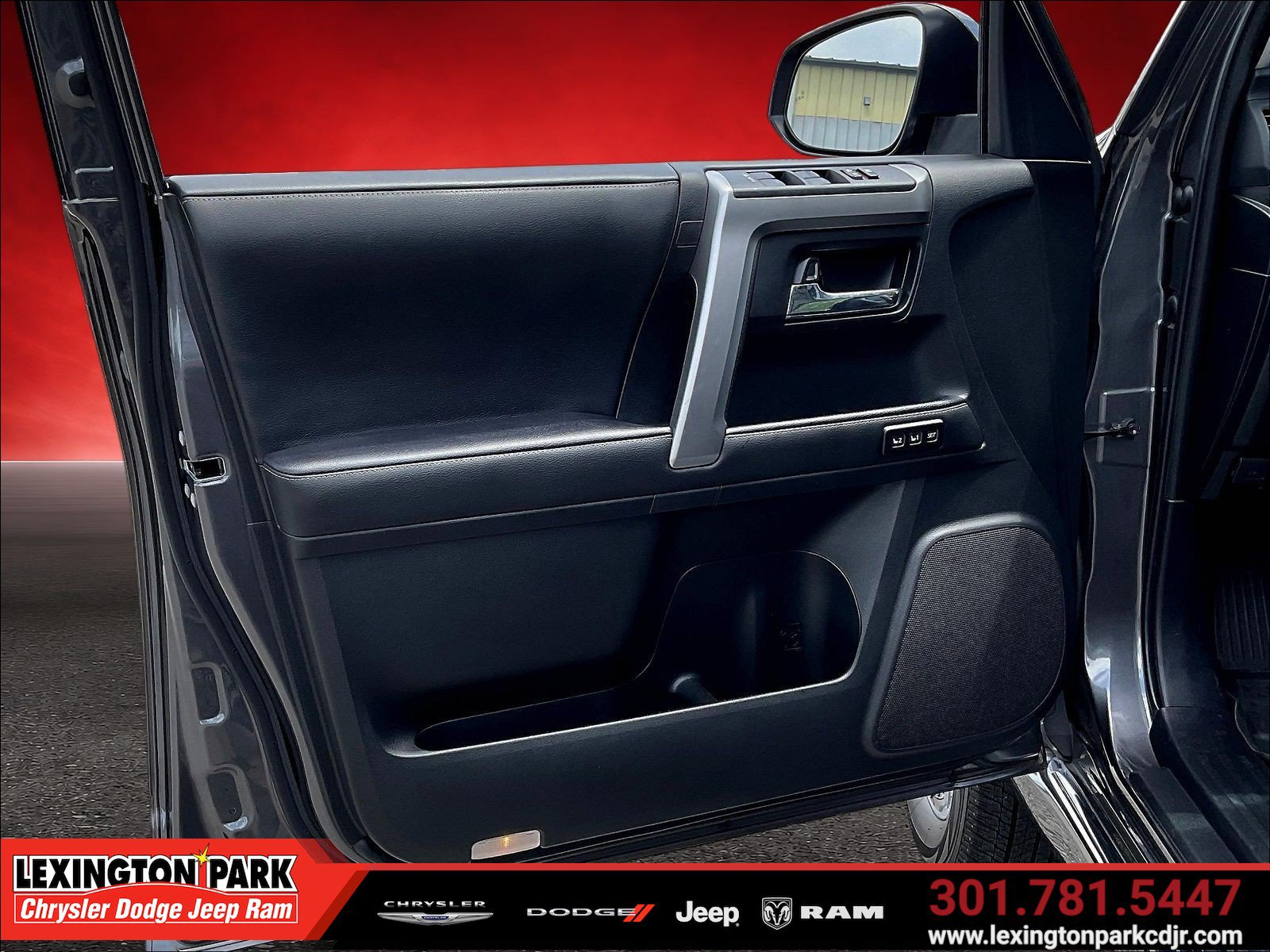 Used 2023 Toyota 4Runner Limited AWD/4WD image 19