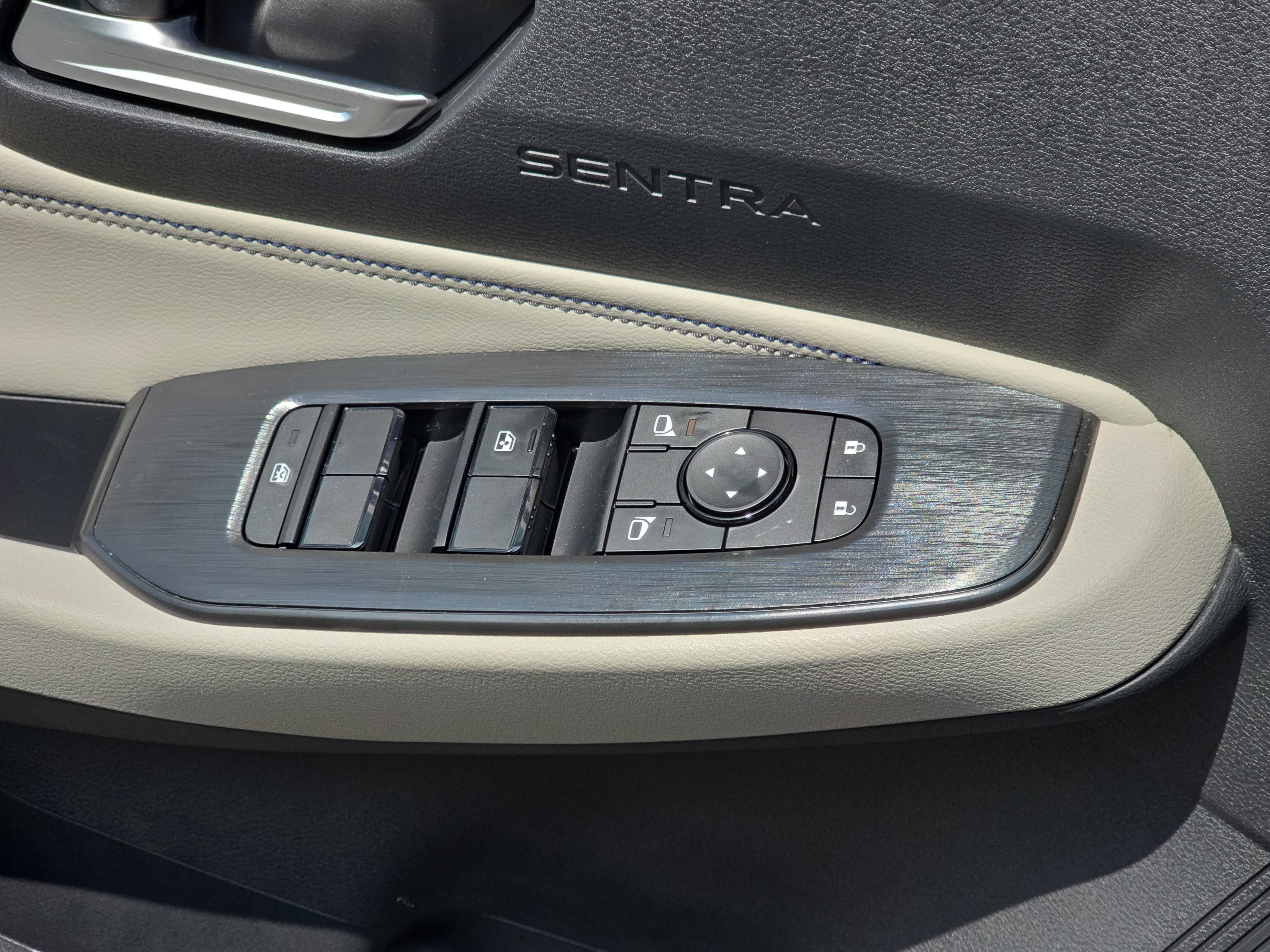 New 2027 Nissan Sentra SL w/ Floor Mat Package FWD image 29