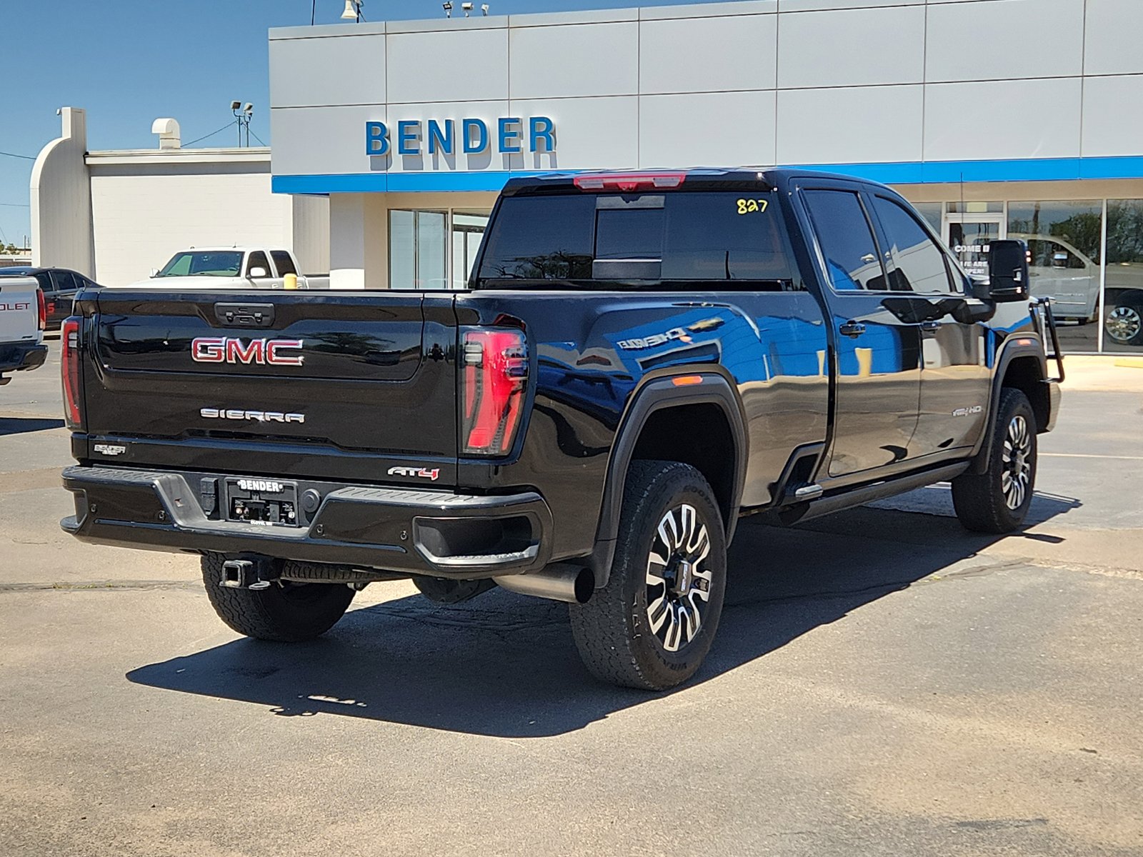 Used 2024 GMC Sierra 3500 AT4 w/ AT4 Premium Plus Package image 4