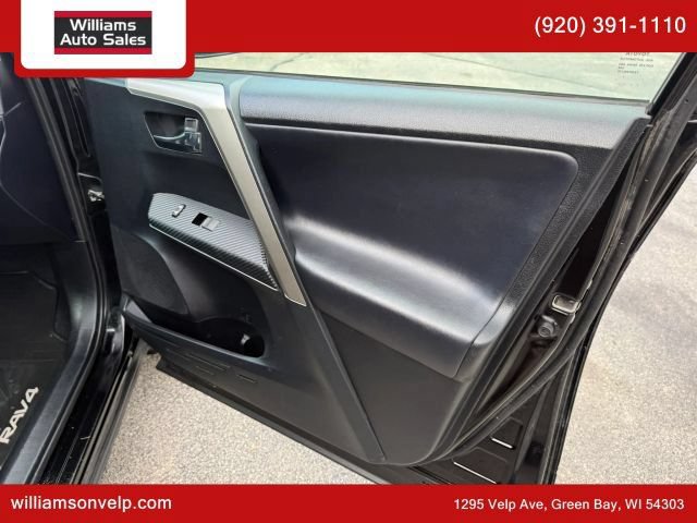 Used 2015 Toyota RAV4 Limited w/ Technology Package AWD/4WD image 15