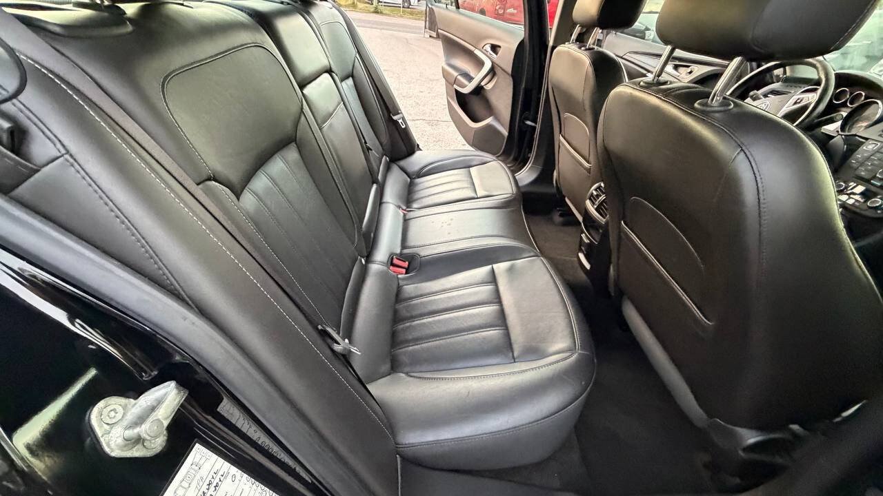 Used 2013 Buick Regal Premium FWD image 17