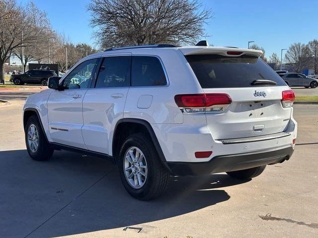 Used 2020 Jeep Grand Cherokee Laredo image 12