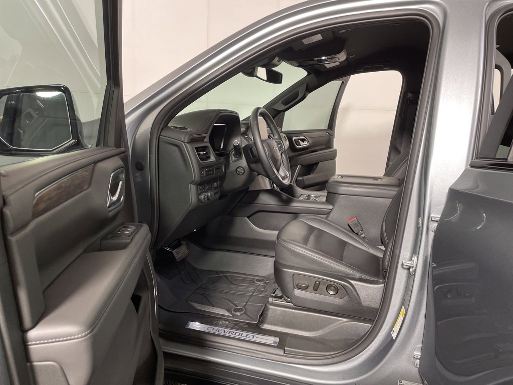 Used 2023 Chevrolet Tahoe Z71 w/ Z71 Off-Road Package image 9