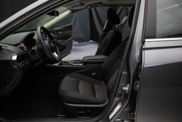 Used 2024 Nissan Altima 2.5 SV image 27