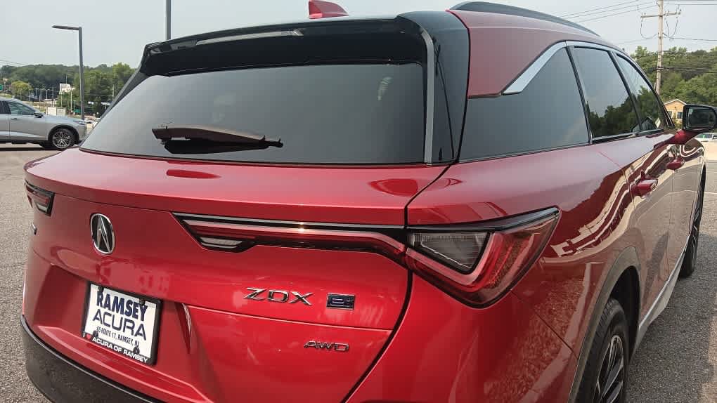 Used 2024 Acura ZDX A-Spec AWD/4WD image 5