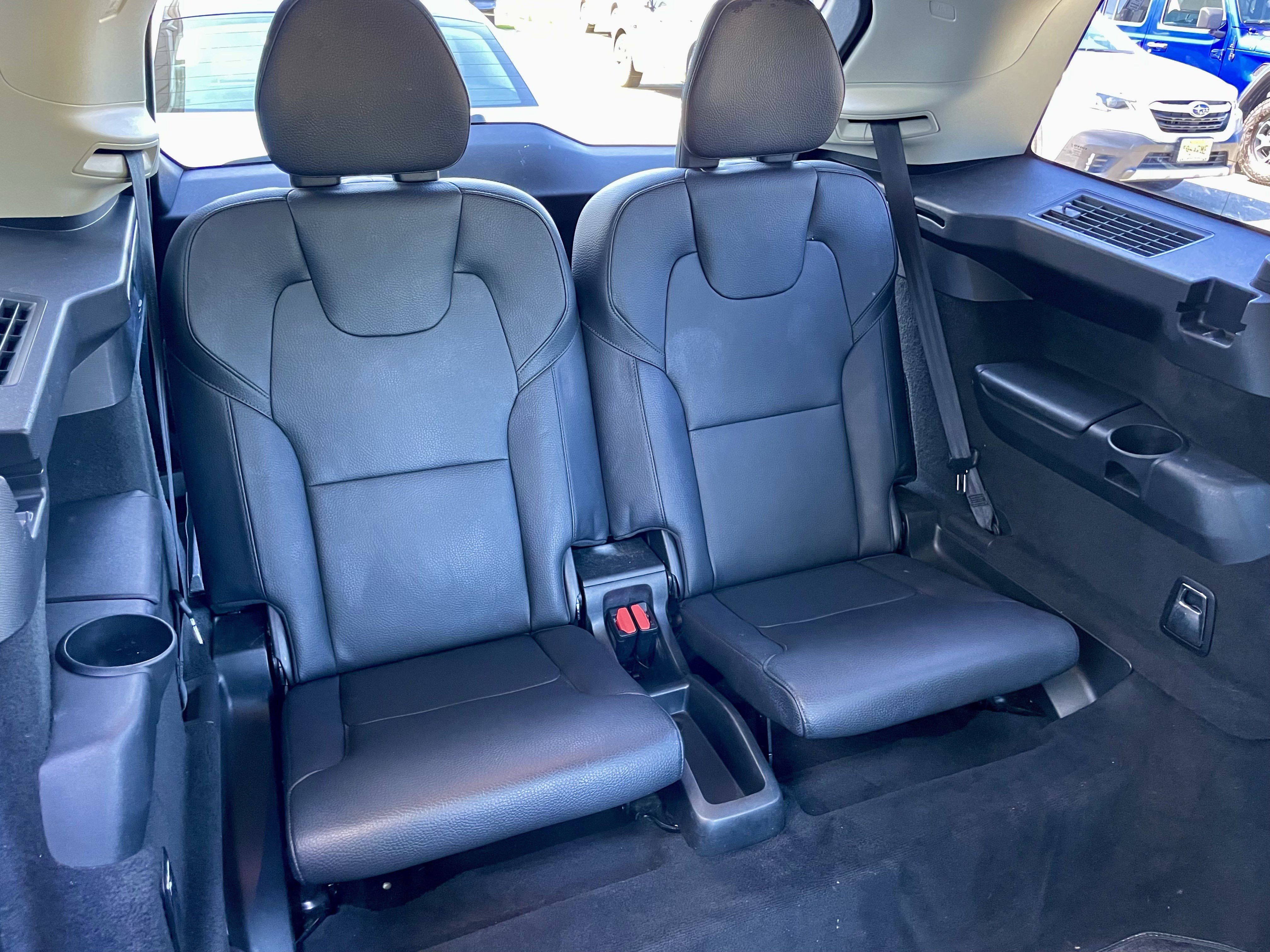 Used 2020 Volvo XC90 T6 Momentum AWD/4WD image 33