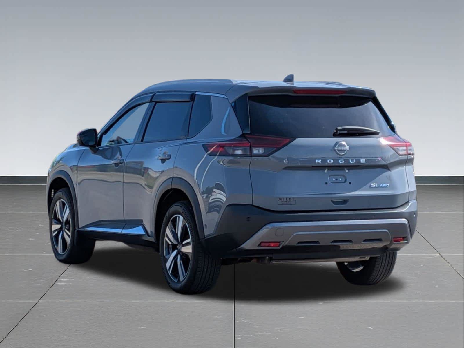 Used 2023 Nissan Rogue SL w/ SL Premium Package AWD/4WD image 3