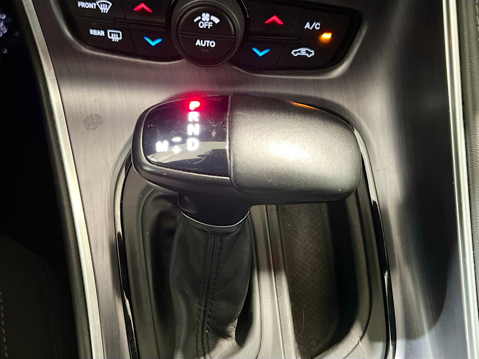 Used 2018 Dodge Challenger SXT w/ Blacktop Package image 12