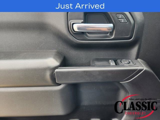 Used 2025 Chevrolet Silverado 1500 W/T image 33