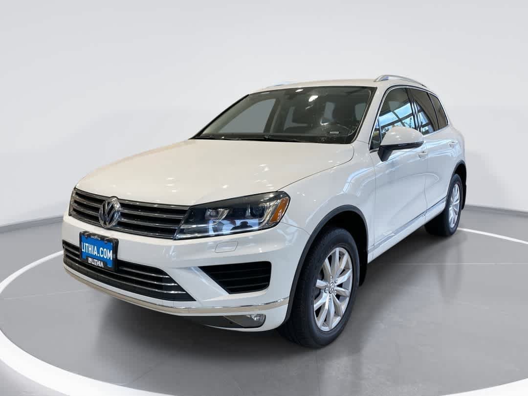 Used 2016 Volkswagen Touareg Sport AWD/4WD image 1