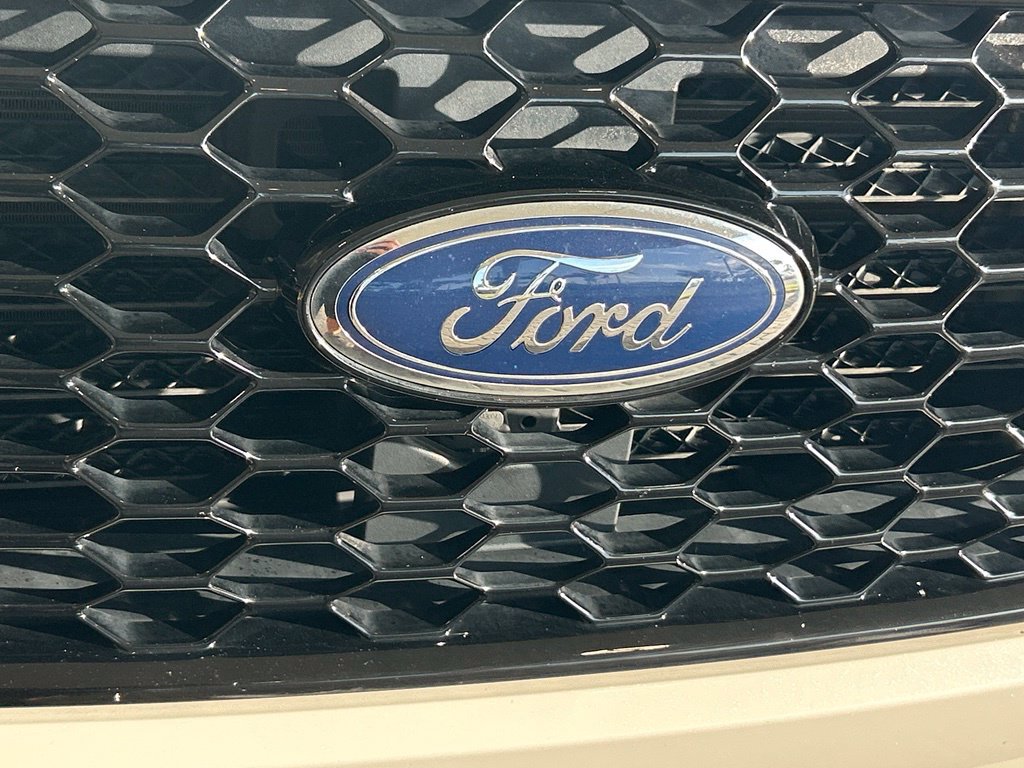 Used 2021 Ford Edge ST-Line FWD image 20