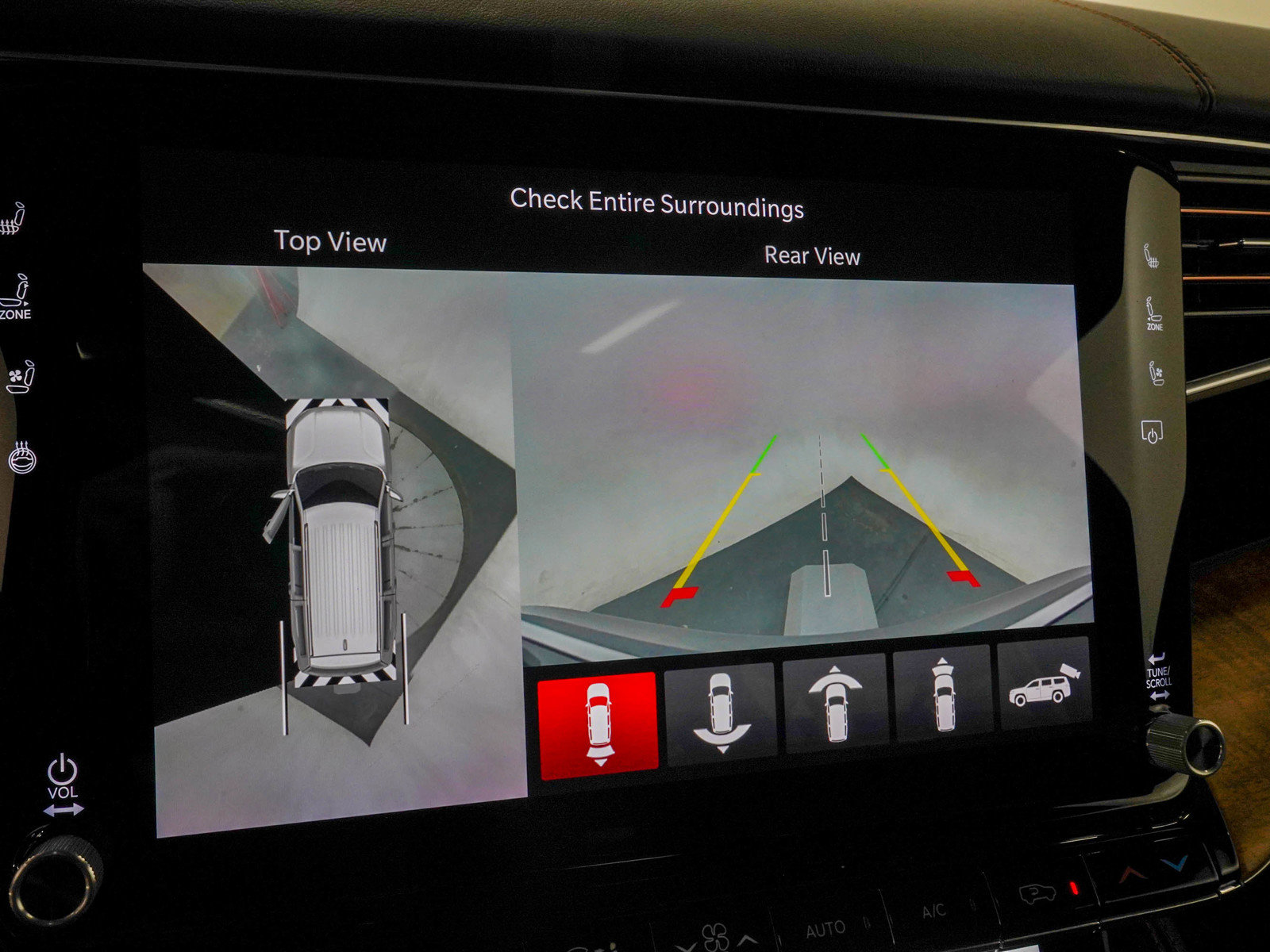 Used 2024 Jeep Grand Wagoneer L Series III image 33