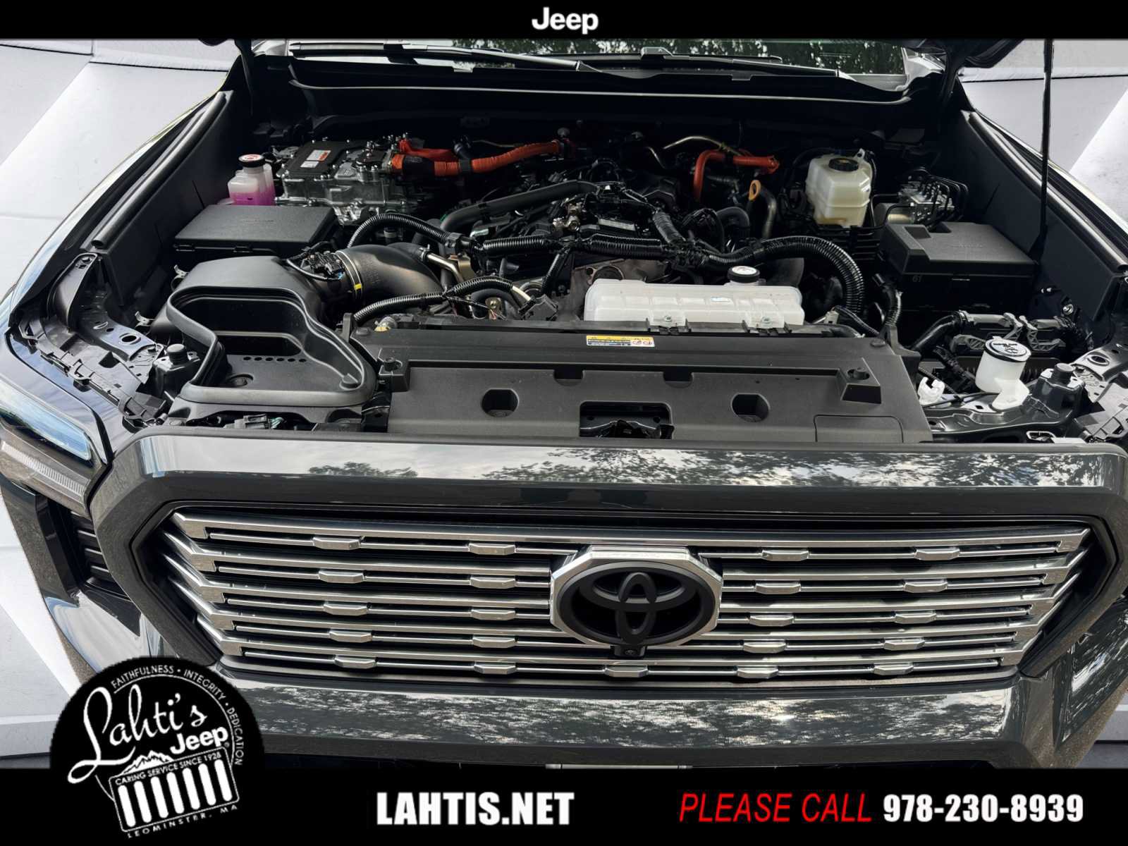 Used 2025 Toyota Tacoma Limited image 22