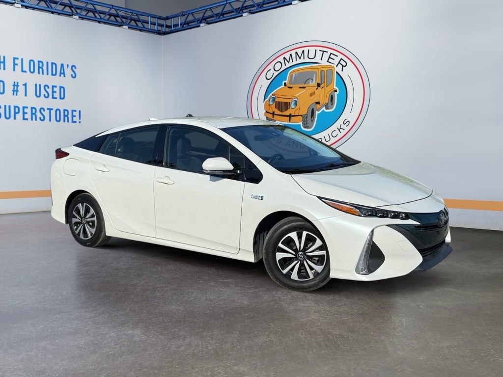 Used 2017 Toyota Prius Prime Plus image 8