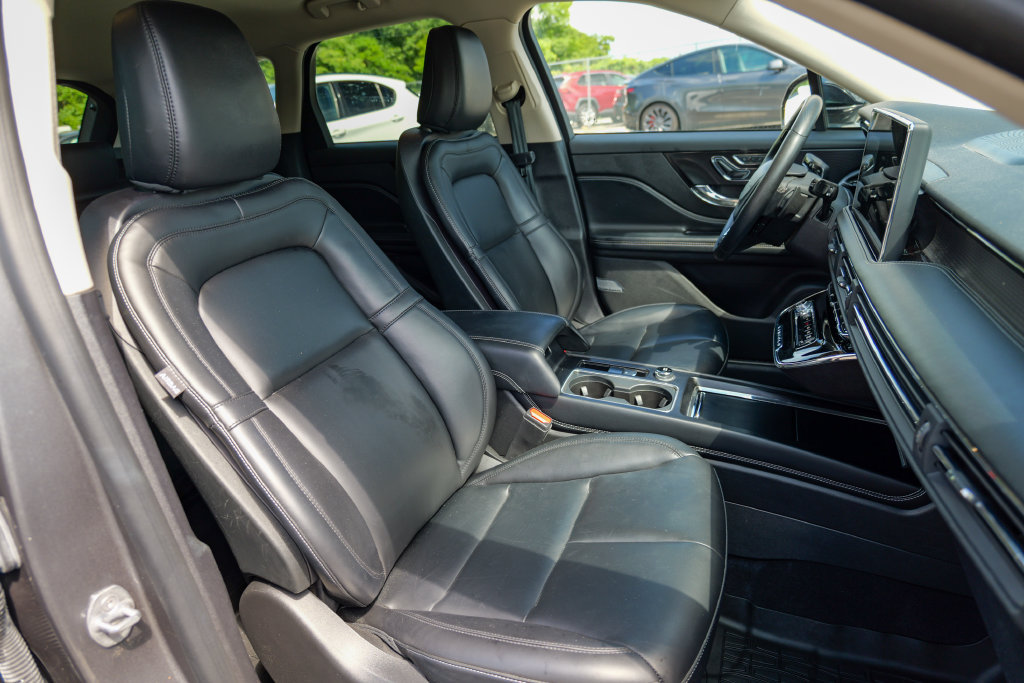 Used 2023 Lincoln Corsair AWD image 36