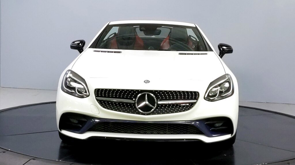 Used 2017 Mercedes-Benz SLC 43 AMG image 2