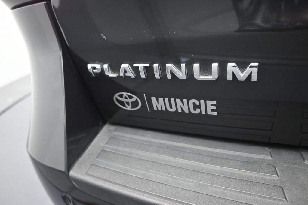 Used 2023 Ford Expedition Platinum AWD/4WD image 37