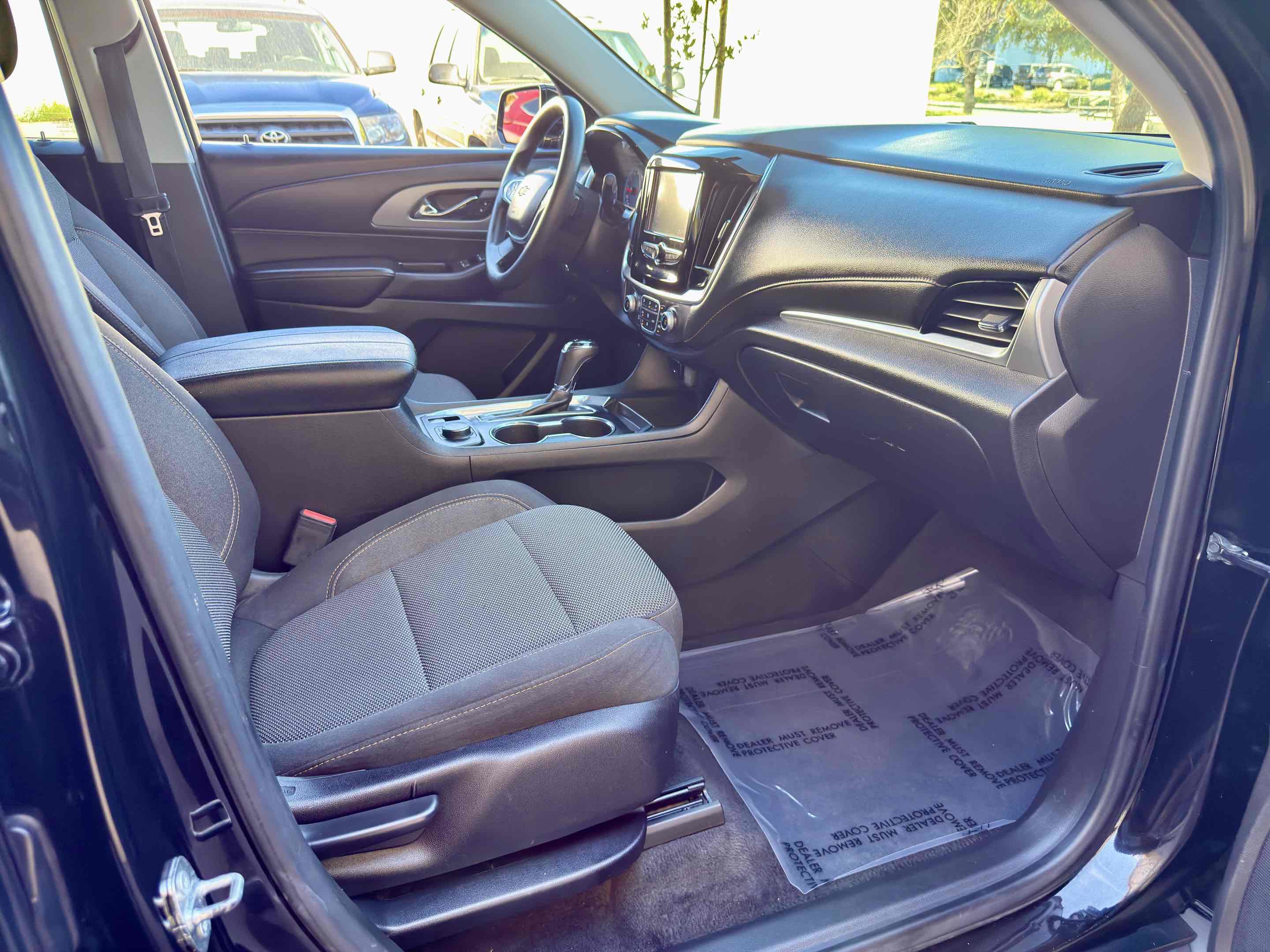 Used 2018 Chevrolet Traverse LS image 41