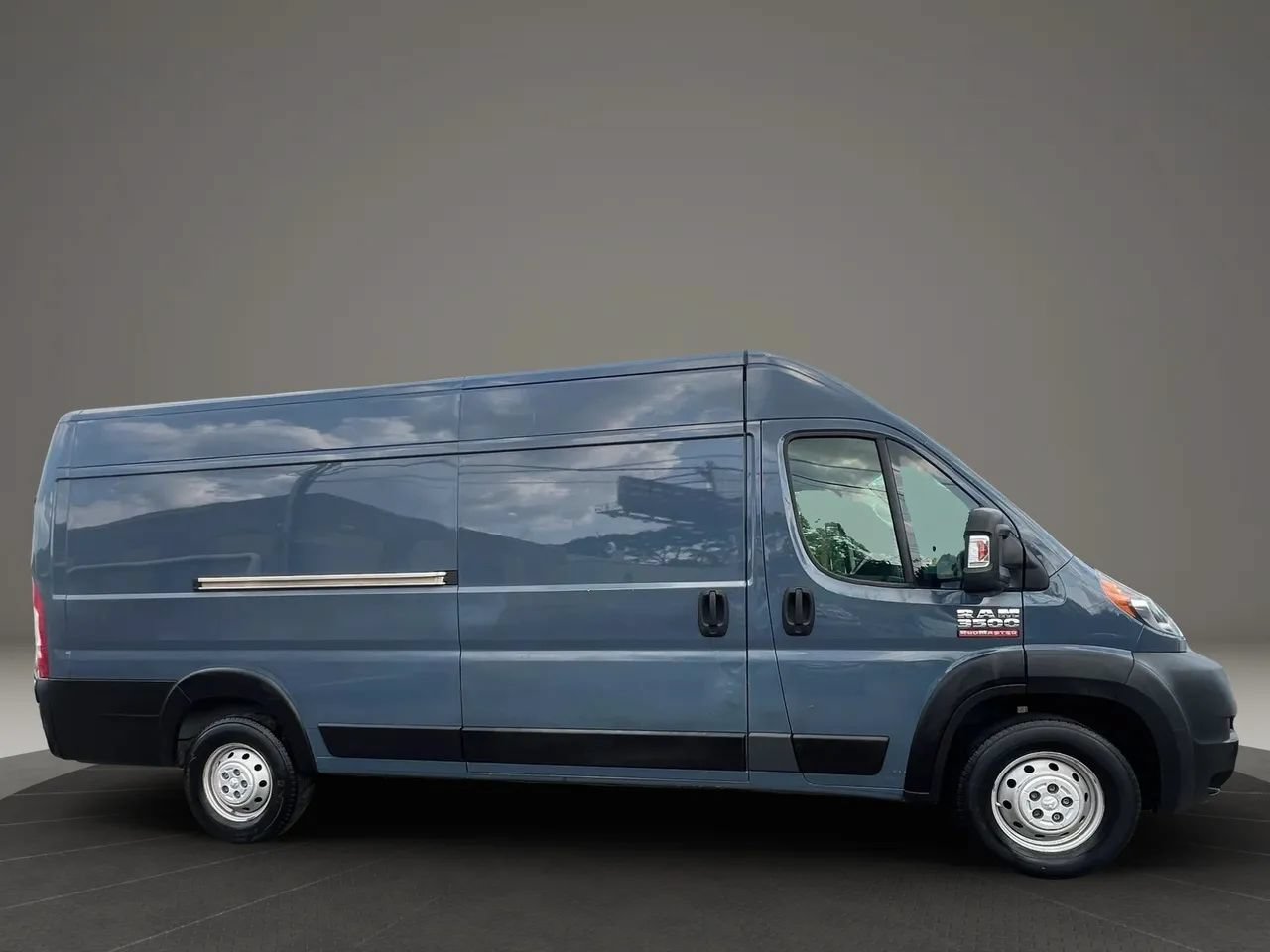 Used 2019 RAM ProMaster 3500 FWD image 3