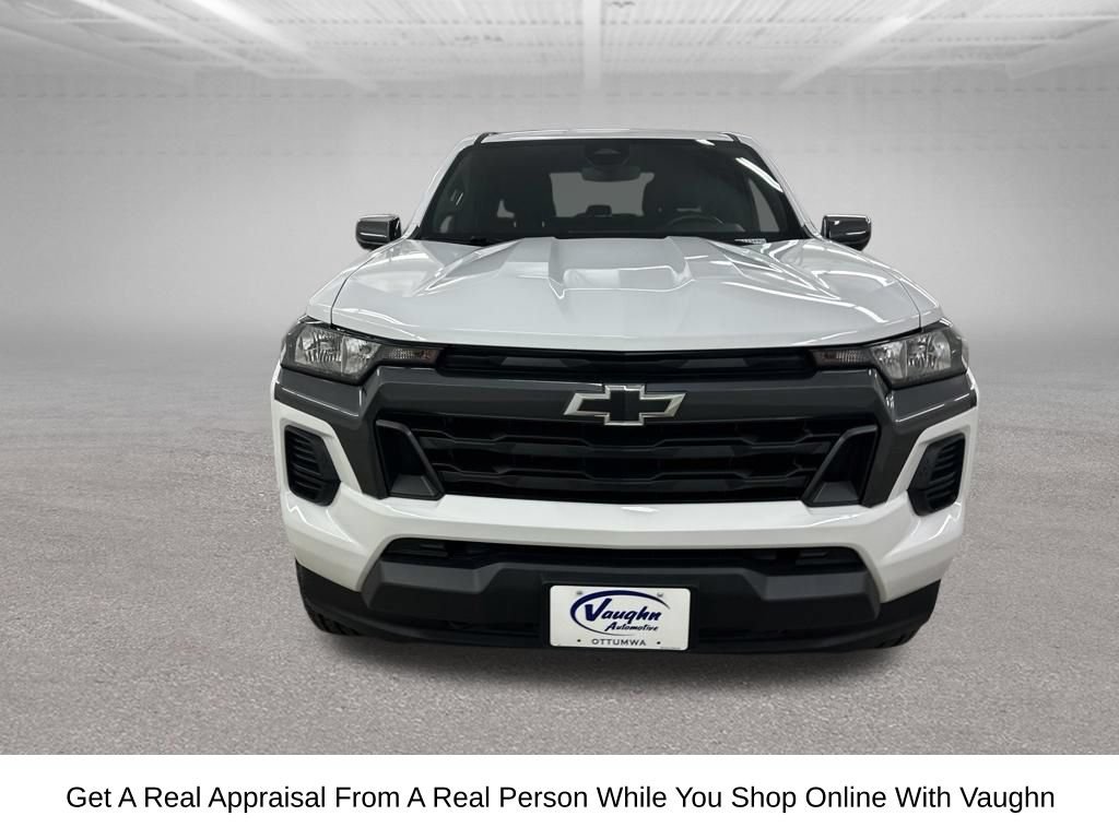 Used 2024 Chevrolet Colorado LT AWD/4WD image 5